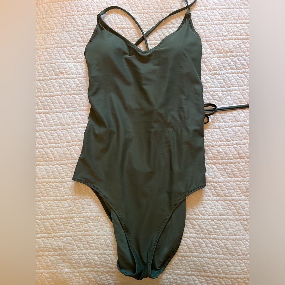 Aerie one piece - MLong